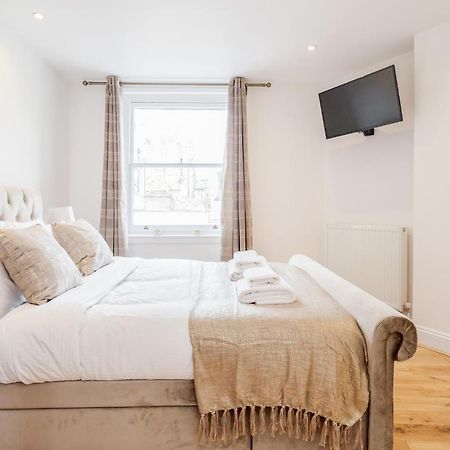 Great Mayfair Apartment,Sleeps 6 London Luaran gambar